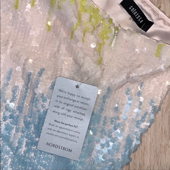 💋NWT Soloiste Sequin Mini Dress in Multi Pink - Picture 4 of 5